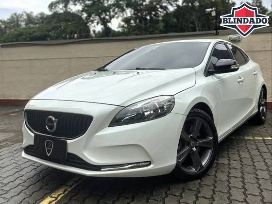 VOLVO V40 2.0 T4 KINETIC GASOLINA 4P AUTOMÁTICO VOLVO V40 2.0 T4 KINETIC GASOLINA 4P AUTOMÁTICO